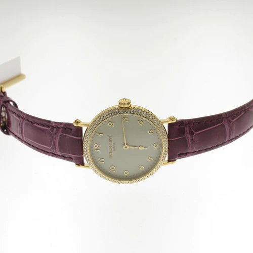 Patek Philippe Calatrava 7200/200R-001 Patek Philippe Calatrava 7200/200R-001
