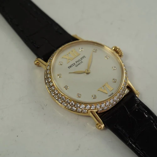 Patek Philippe Calatrava Ladies 18k Yellow Factory Diamonds ref.4861 Patek Philippe Calatrava Ladies 18k Yellow Factory Diamonds ref.4861