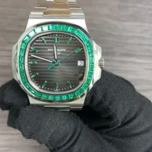 Patek Philippe Nautilus 5711/113p-001 Emerald Nautilus Patek Philippe Nautilus 5711/113p-001 Emerald Nautilus
