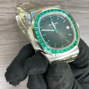 Patek Philippe Nautilus 5711/113p-001 Emerald Nautilus Patek Philippe Nautilus 5711/113p-001 Emerald Nautilus