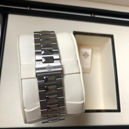 Patek Philippe Nautilus 5711/1A-001 Stainless Steel Patek Philippe Nautilus 5711/1A-001 Stainless Steel