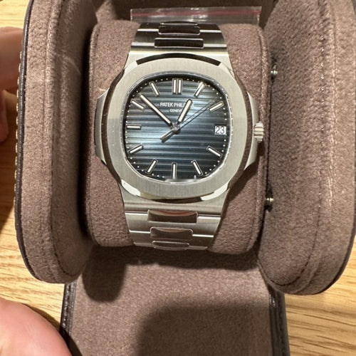 Patek Philippe Nautilus 5711/1A-010 Unworn Patek Philippe Nautilus 5711/1A-010 Unworn