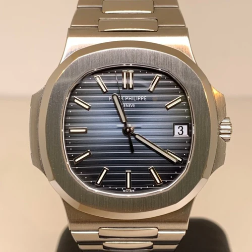 Patek Philippe Nautilus 5711/1A Steel Blue NEW Clibre 26-330 S C Patek Philippe Nautilus 5711/1A Steel Blue NEW Clibre 26-330 S C