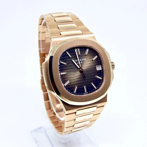 Patek Philippe Nautilus 5711/1R-001 Box and Papers Patek Philippe Nautilus 5711/1R-001 Box and Papers