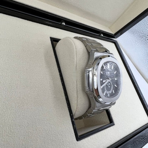 Patek Philippe Nautilus Annual Calendar Patek Philippe Nautilus Annual Calendar