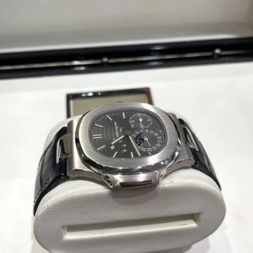 Patek Philippe Nautilus Moon Phase White Gold 2010 MINT Patek Philippe Nautilus Moon Phase White Gold 2010 MINT