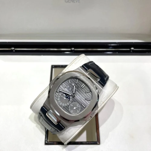 Patek Philippe Nautilus Moon Phase White Gold 2010 MINT Patek Philippe Nautilus Moon Phase White Gold 2010 MINT