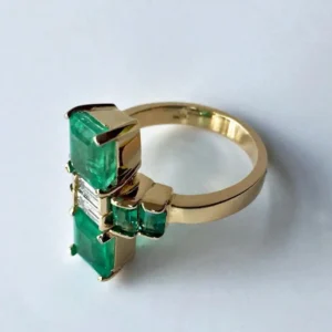 4.24 Carat Fine Colombian Emerald Diamond Art Deco Style Ring 18K