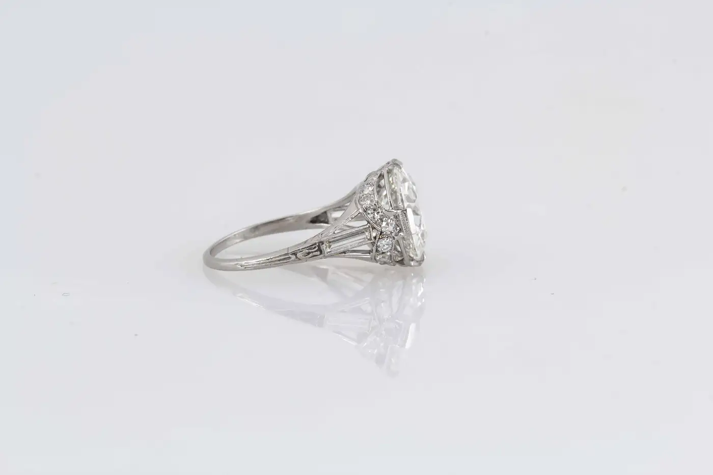 Art Deco 4.06 Carat Old European Cut Diamond Engagement Ring Art Deco 4.06 Carat Old European Cut Diamond Engagement Ring