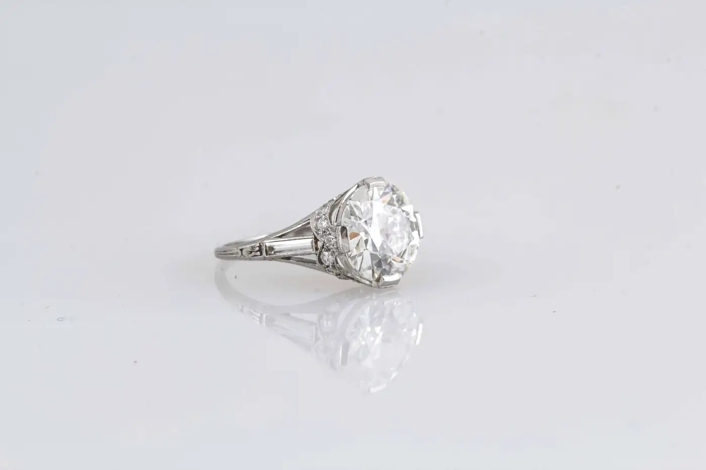 Art Deco 4.06 Carat Old European Cut Diamond Engagement Ring Art Deco 4.06 Carat Old European Cut Diamond Engagement Ring
