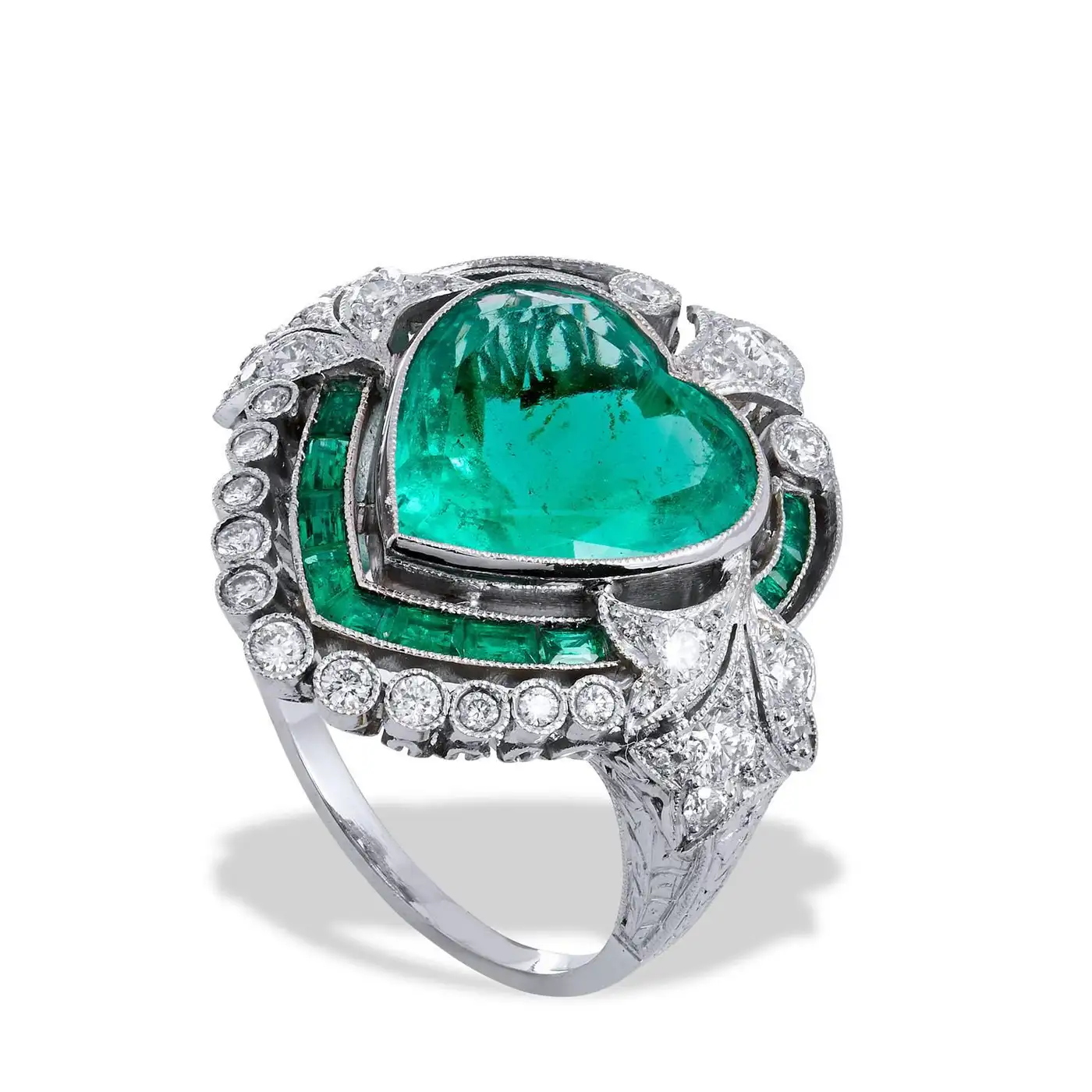 Art Deco Inspired 5.87 Carat Heart Shaped Colombian Emerald Diamond Plat Ring 7 Art Deco Inspired 5.87 Carat Heart Shaped Colombian Emerald Diamond Plat Ring 7