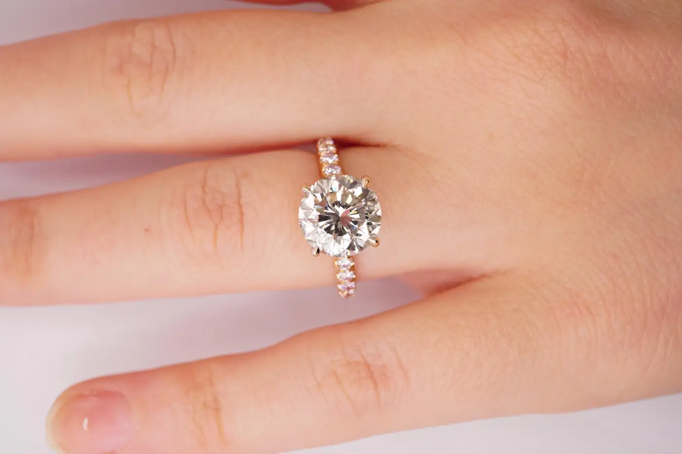 Brilliant Round Engagement Ring with Pink Diamonds GIA Certified 3.01 Carat Brilliant Round Engagement Ring with Pink Diamonds GIA Certified 3.01 Carat
