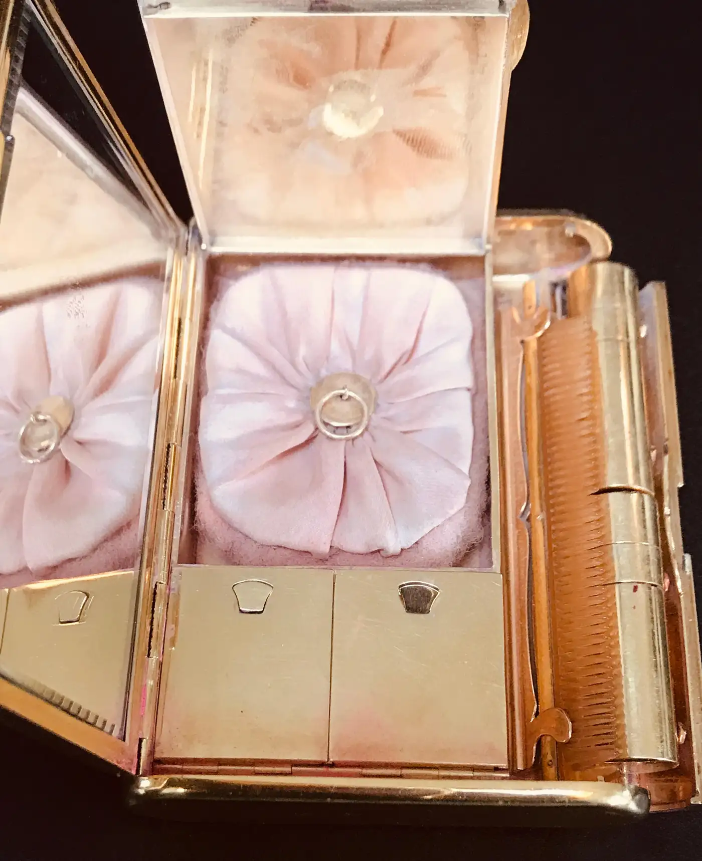 Cartier 18 Karat Yellow Gold Vanity Case 279 Grammes, Art Deco, 279 Gm Gold, Rare Cartier 18 Karat Yellow Gold Vanity Case 279 Grammes, Art Deco, 279 Gm Gold, Rare