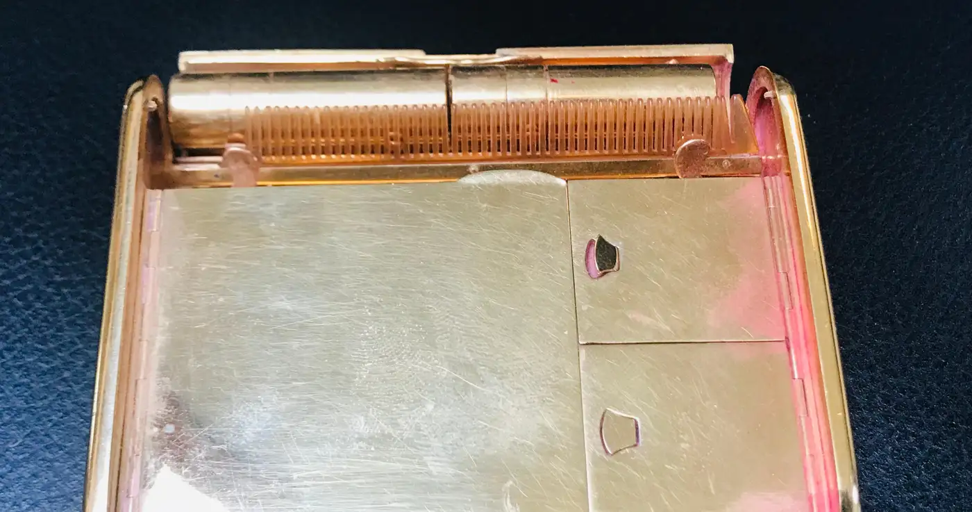 Cartier 18 Karat Yellow Gold Vanity Case 279 Grammes, Art Deco, 279 Gm Gold, Rare Cartier 18 Karat Yellow Gold Vanity Case 279 Grammes, Art Deco, 279 Gm Gold, Rare