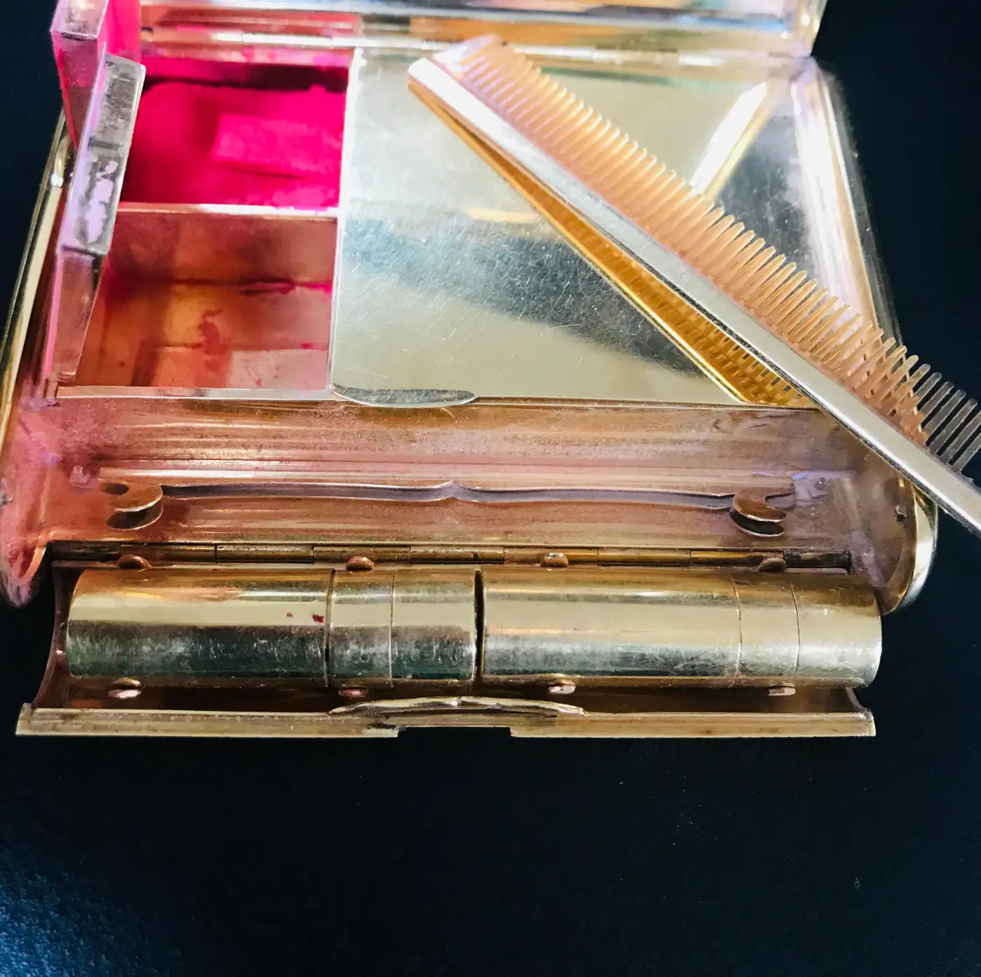 Cartier 18 Karat Yellow Gold Vanity Case 279 Grammes, Art Deco, 279 Gm Gold, Rare Cartier 18 Karat Yellow Gold Vanity Case 279 Grammes, Art Deco, 279 Gm Gold, Rare