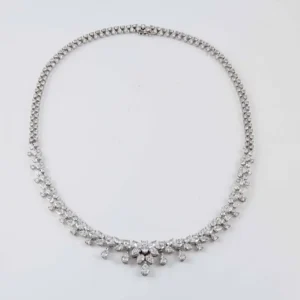 Classic Diamond Necklace For Sale