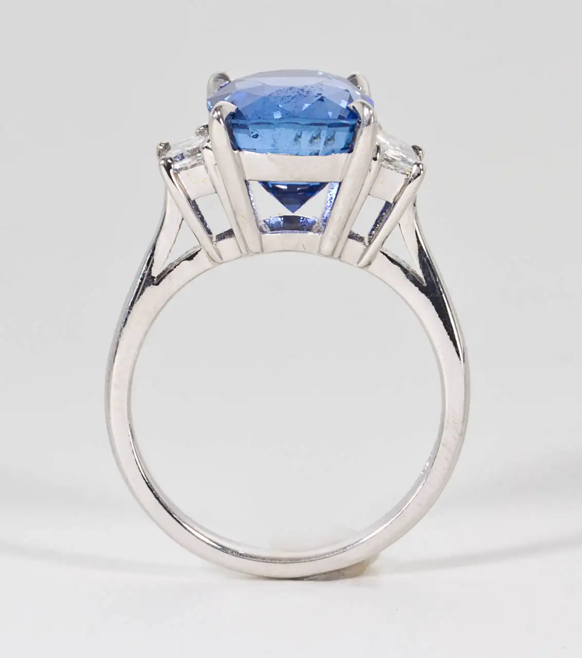 Cushion Cut Blue Sapphire Diamond Gold Ring GIA Certified 8.04 Carat Cushion Cut Blue Sapphire Diamond Gold Ring GIA Certified 8.04 Carat