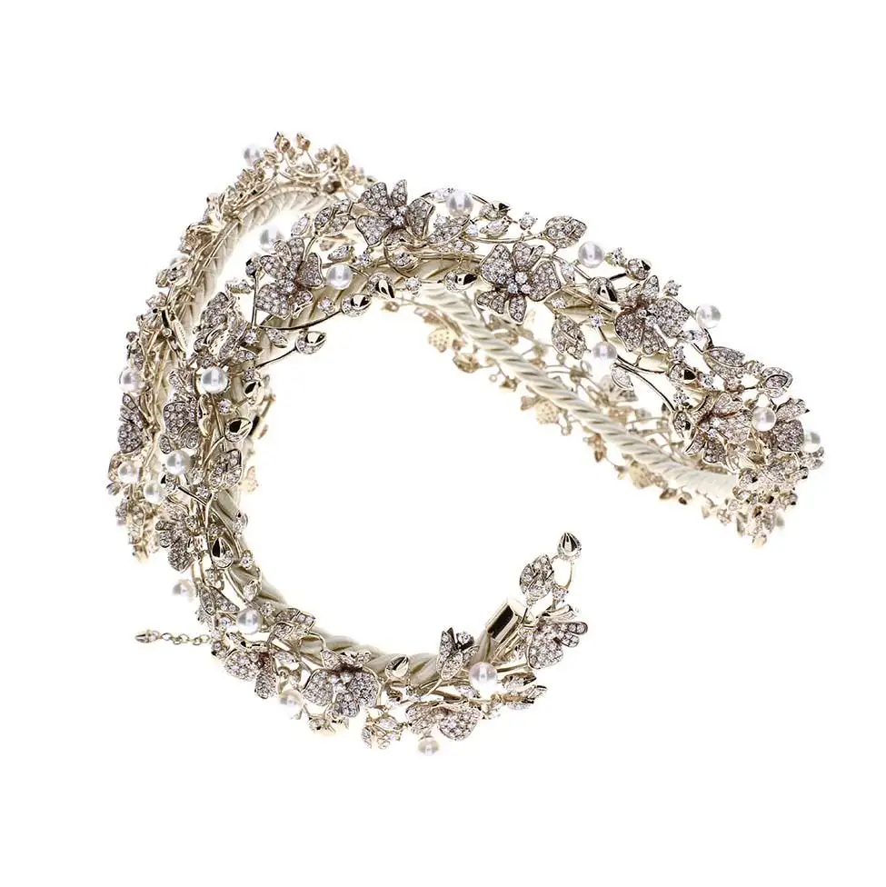 Damiani Diamond and Pearls Tiara Damiani Diamond and Pearls Tiara