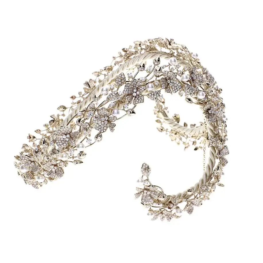 Damiani Diamond and Pearls Tiara Damiani Diamond and Pearls Tiara