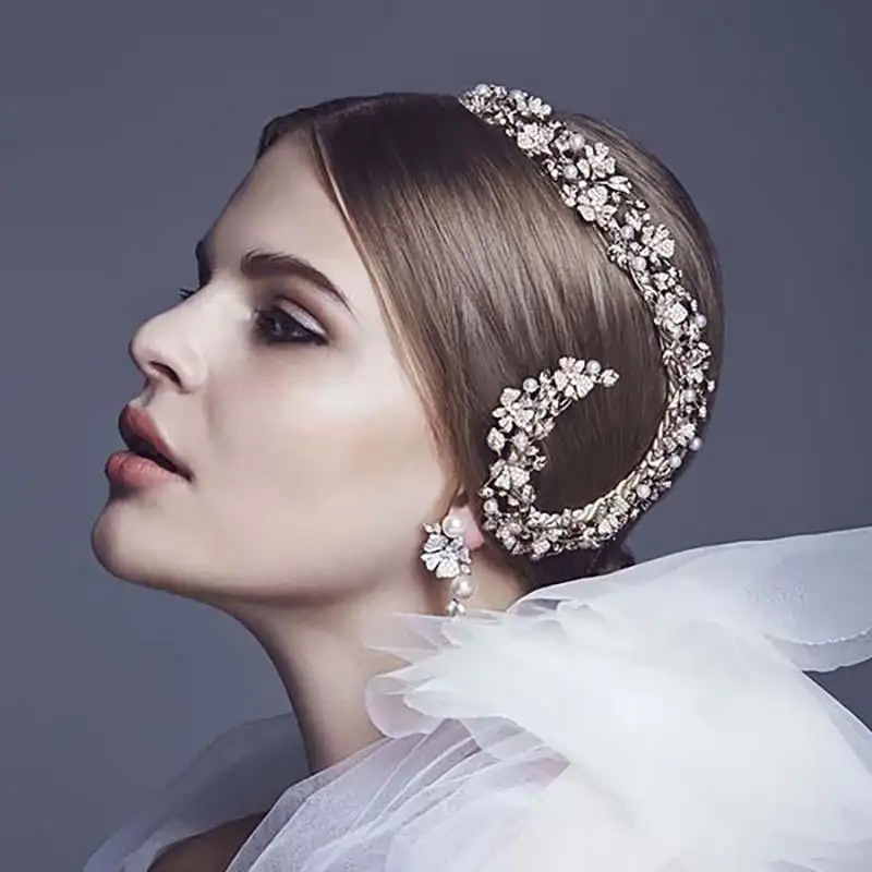 Damiani Diamond and Pearls Tiara Damiani Diamond and Pearls Tiara