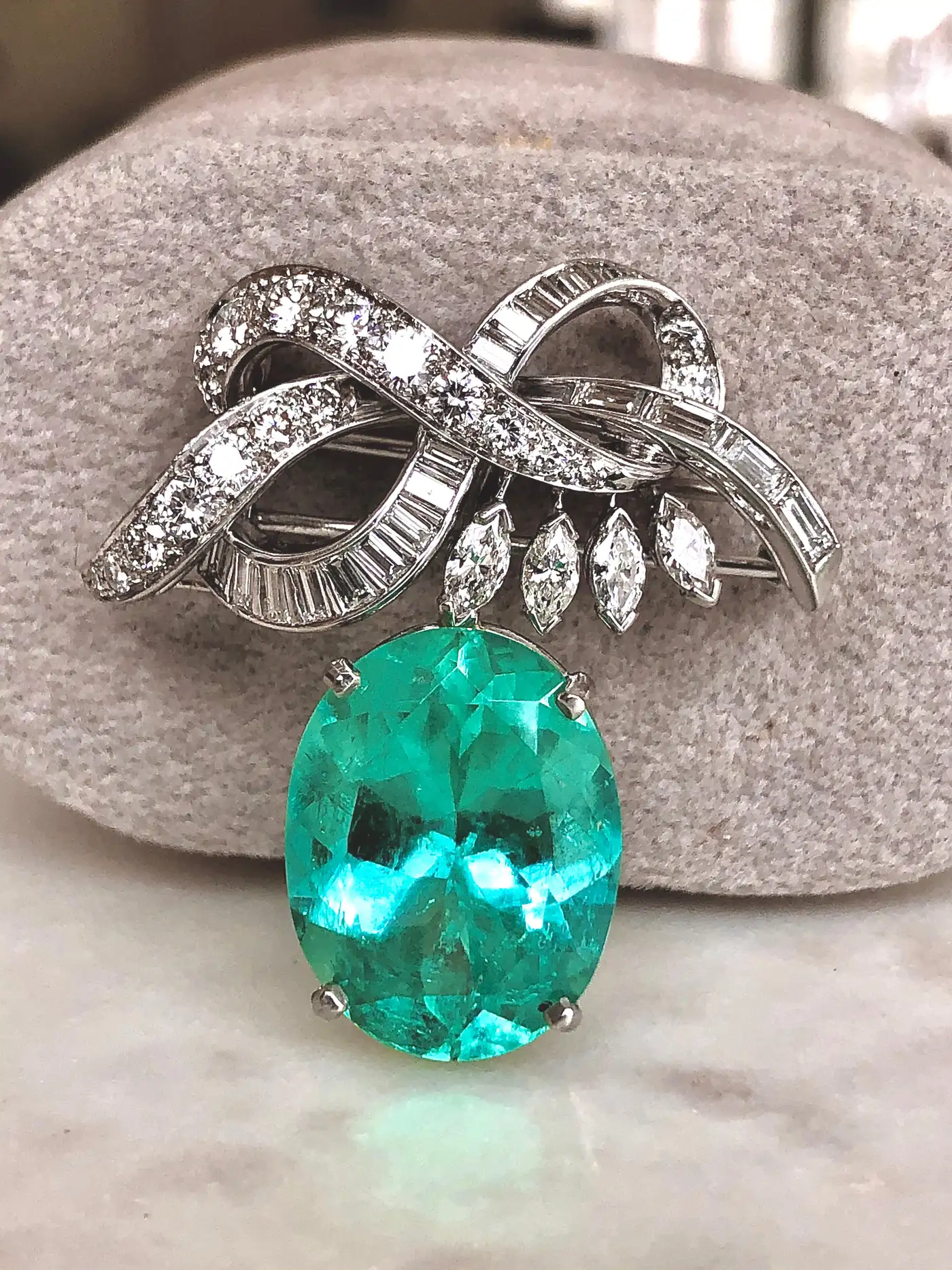 Emeralds Maravellous 18.76ct Certified Colombian Emerald Diamond Platinum Pend/B