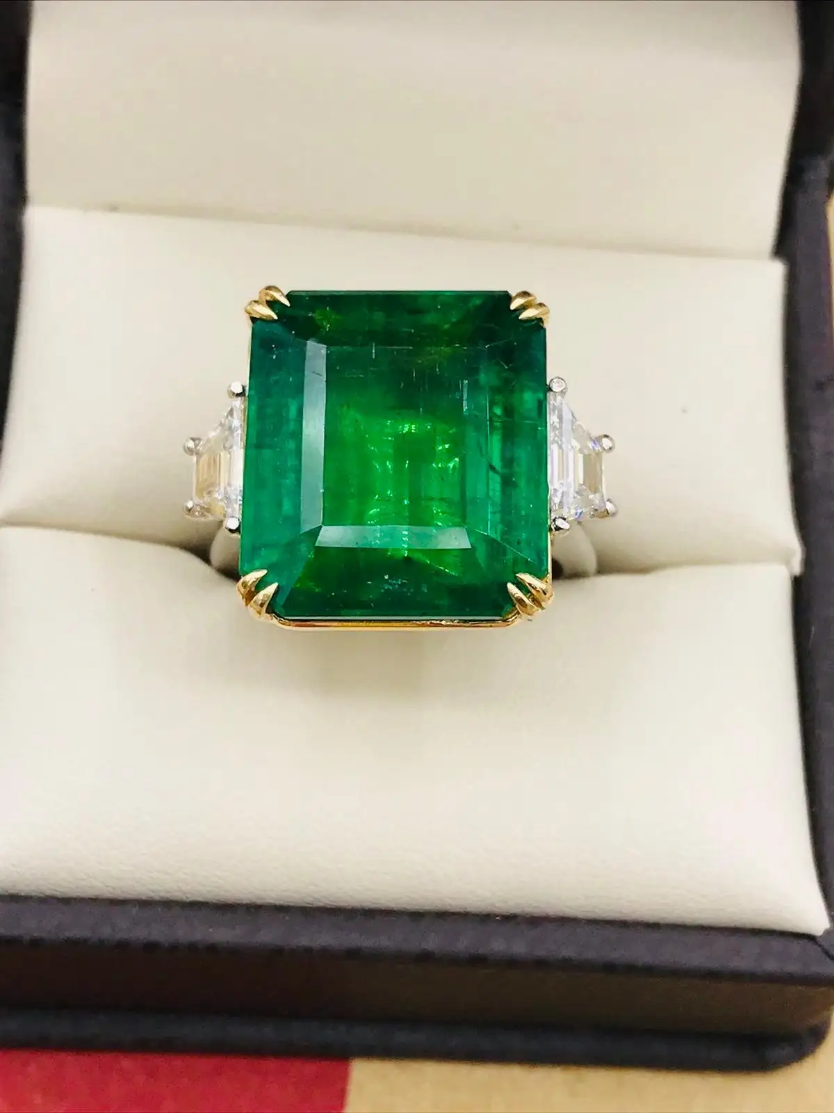 Emilio Jewellery Certified Vivid Green 17.08 Carat Emerald Diamond Ring