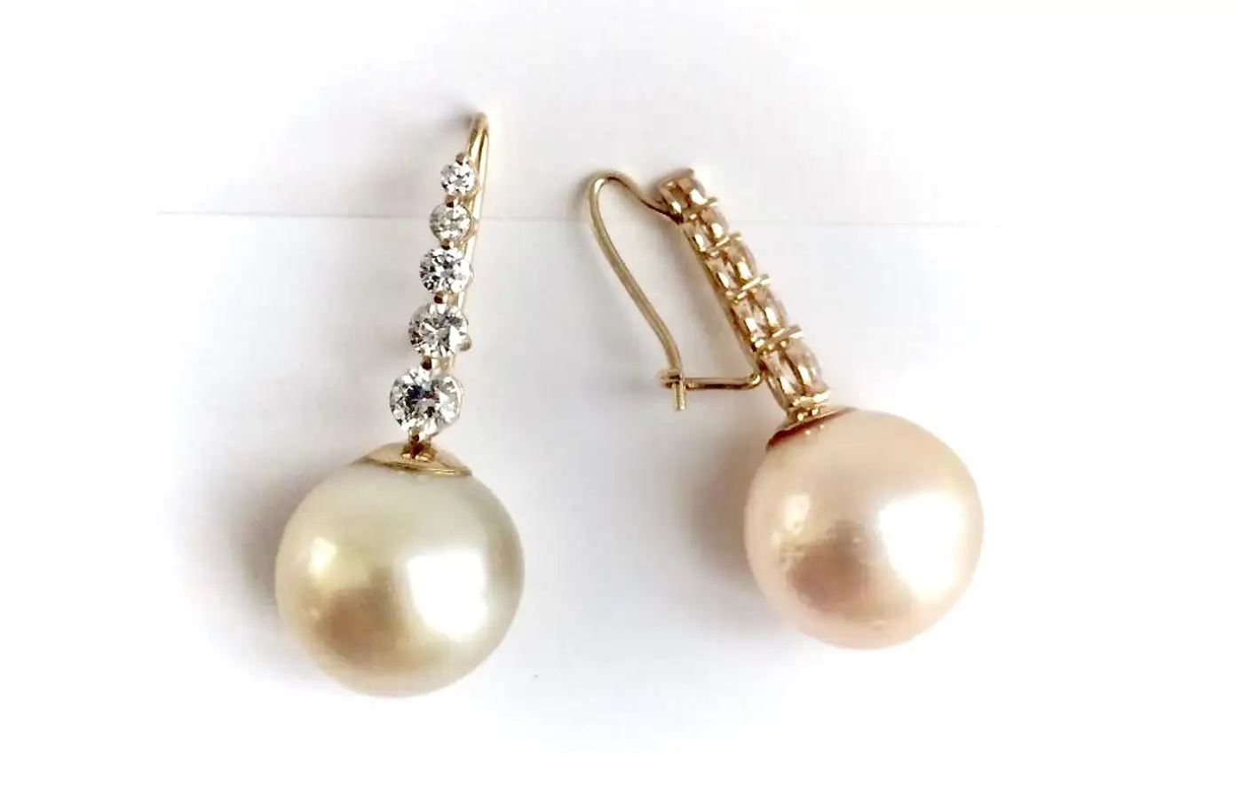 Estate South Sea Pearl Diamond Drop Earrings Estate South Sea Pearl Diamond Drop Earrings