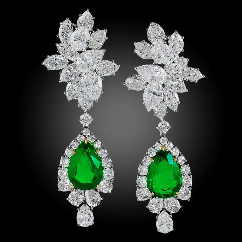Harry Winston Emerald Diamond Cluster Platinum Pendant Earrings Harry Winston Emerald Diamond Cluster Platinum Pendant Earrings