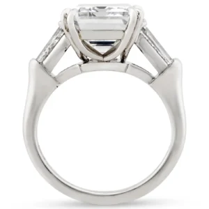 Harry Winston Golconda Diamond Ring 5.56 Carat Emerald-Cut Harry Winston Golconda Diamond Ring 5.56 Carat Emerald-Cut