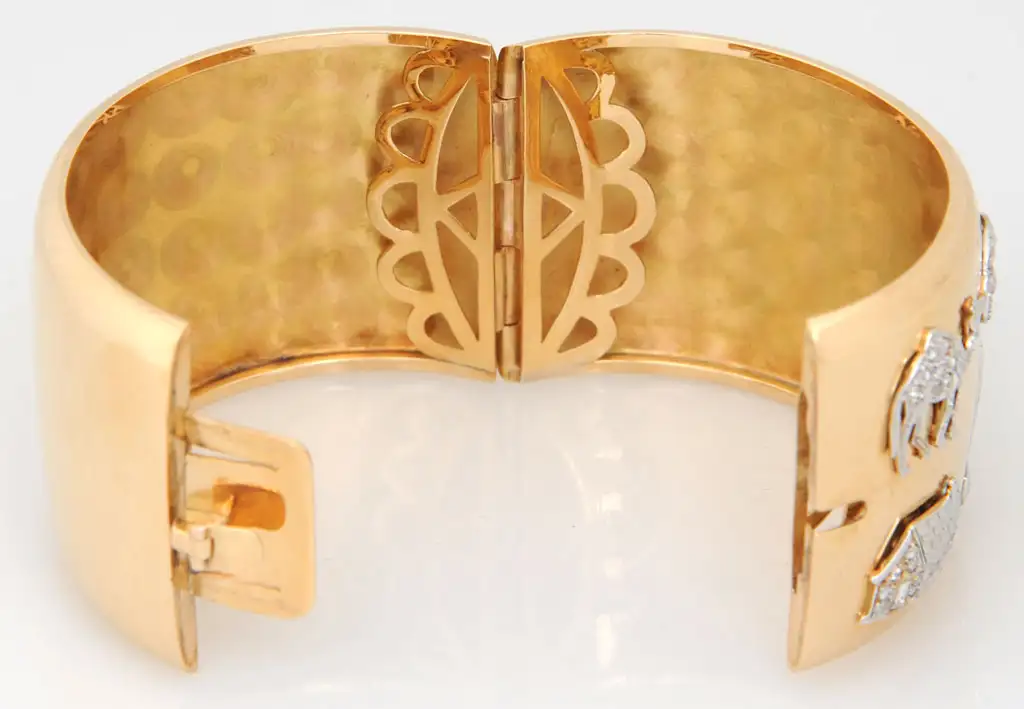 Retro Art Deco Diamond Platinum Charms Gold Bangle Retro Art Deco Diamond Platinum Charms Gold Bangle