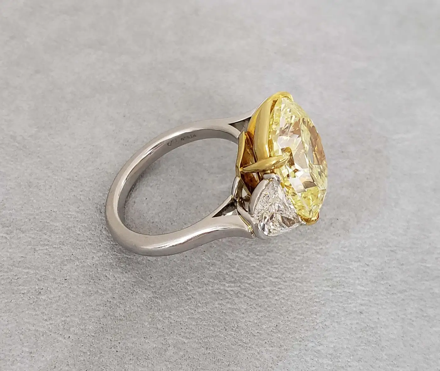 Scarselli 10 Carat Fancy Intense Yellow Internally Flawless Radiant Diamond Ring Scarselli 10 Carat Fancy Intense Yellow Internally Flawless Radiant Diamond Ring