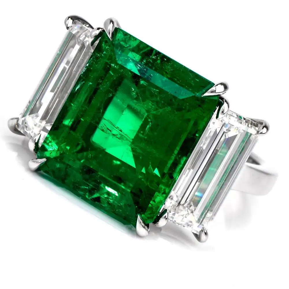 Three-Stone Rectangular Emerald Diamond Platinum Ring Three-Stone Rectangular Emerald Diamond Platinum Ring