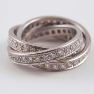 Trinity de Cartier Diamond Ring For Sale Trinity de Cartier Diamond Ring For Sale