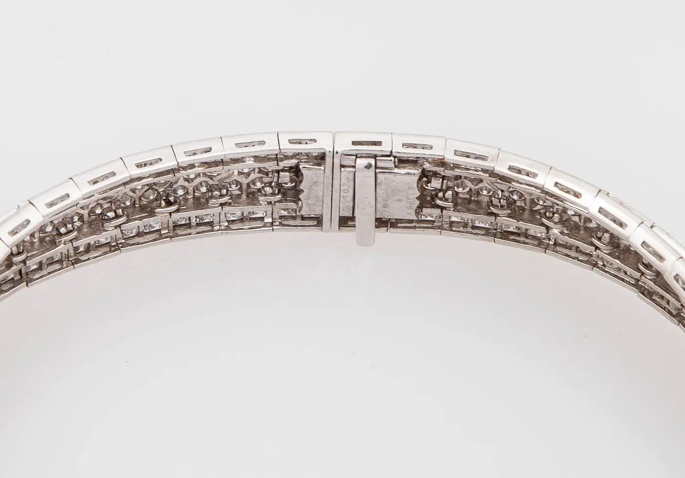 Van Cleef & Arpels Diamond Flexible Necklace Van Cleef & Arpels Diamond Flexible Necklace