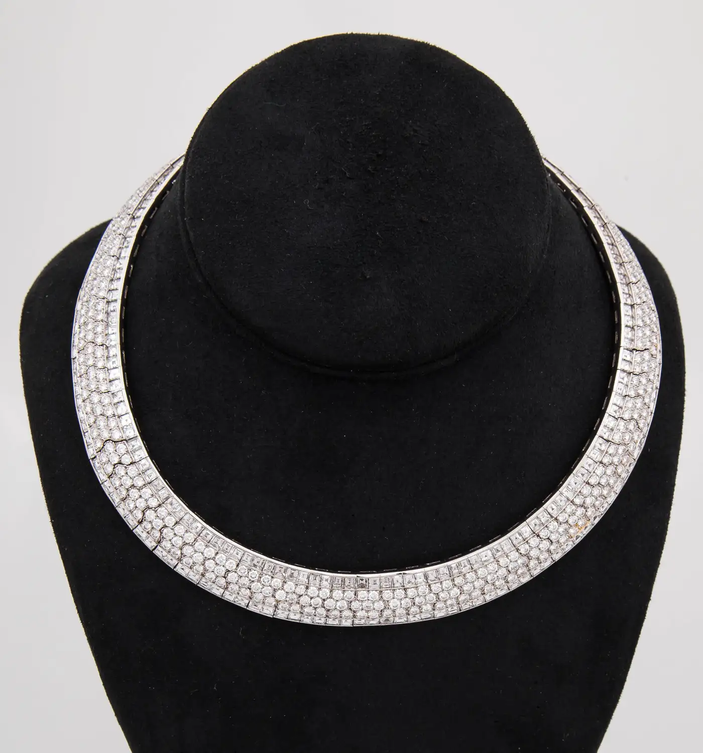 Van Cleef & Arpels Diamond Flexible Necklace Van Cleef & Arpels Diamond Flexible Necklace