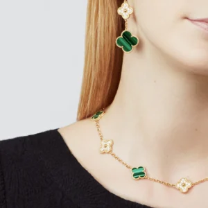 Vintage Alhambra necklace 10 motifs